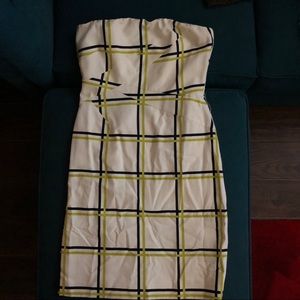 GORGEOUS BCBG strapless pencil dress